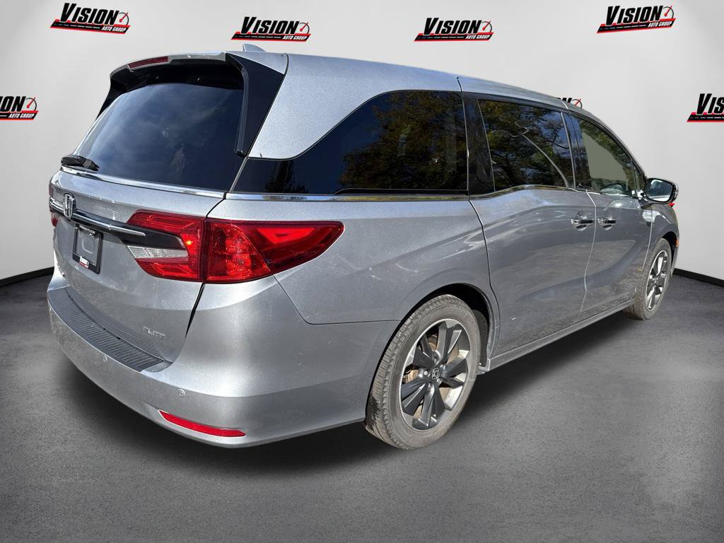 Used 2024 Honda Odyssey Elite image 5