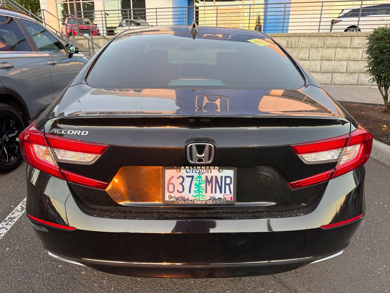 Used 2018 Honda Accord EX image 5