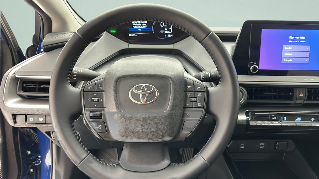 Used 2025 Toyota Prius LE FWD image 14