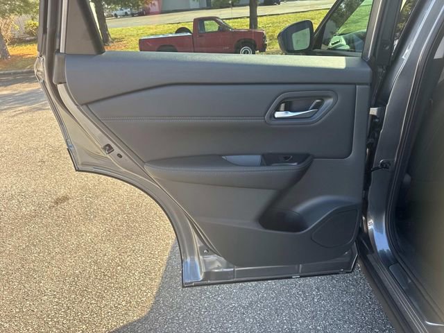 New 2026 Nissan Rogue SV image 15