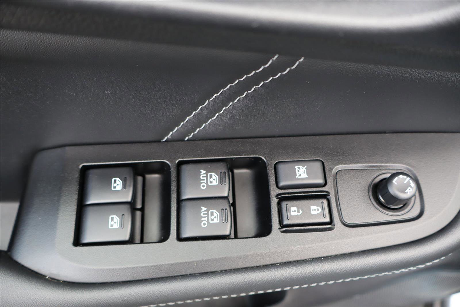 Used 2019 Subaru Outback 2.5i Limited AWD/4WD image 14