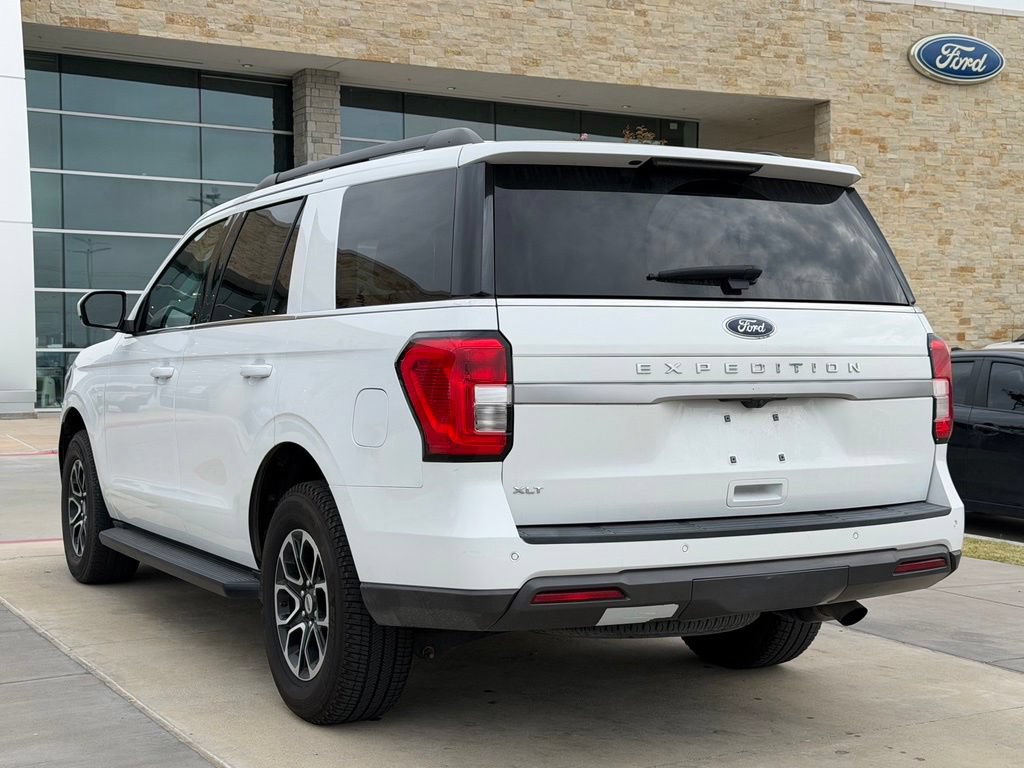 Used 2022 Ford Expedition XLT AWD/4WD image 9