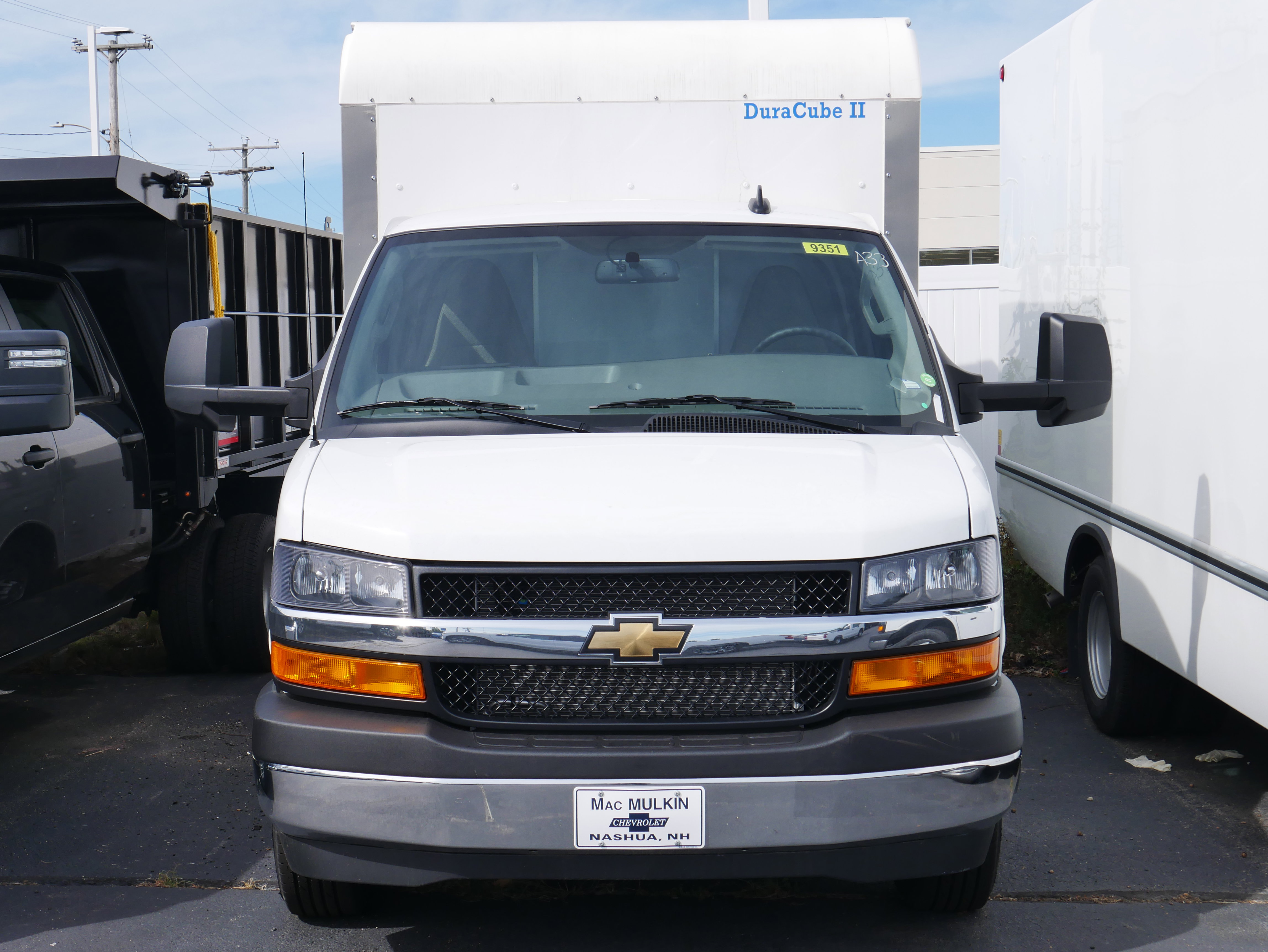 New 2025 Chevrolet Express 3500 w/ Power Convenience Package image 2