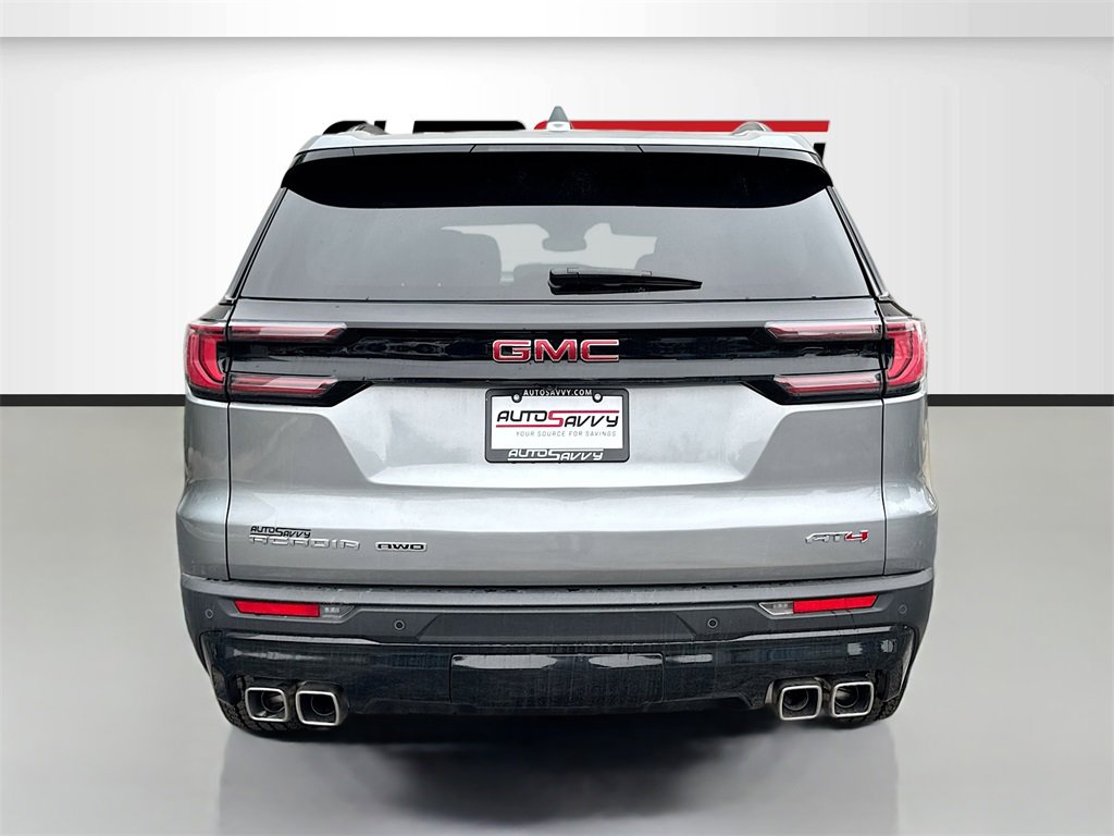 Used 2024 GMC Acadia AT4 w/ Luxury Package image 6