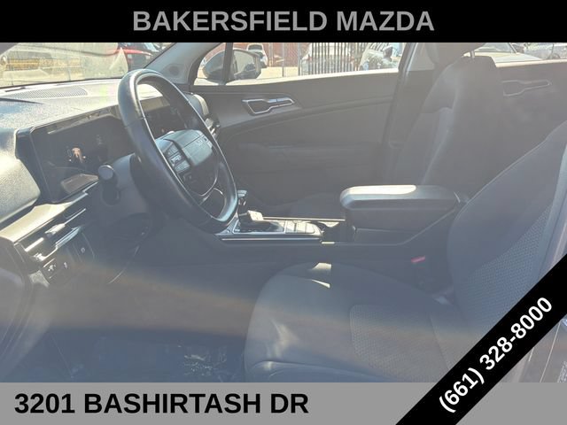 Used 2026 Kia Sportage LX FWD image 11