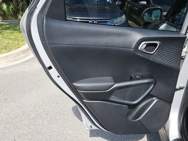 Certified 2021 Kia Soul S image 13