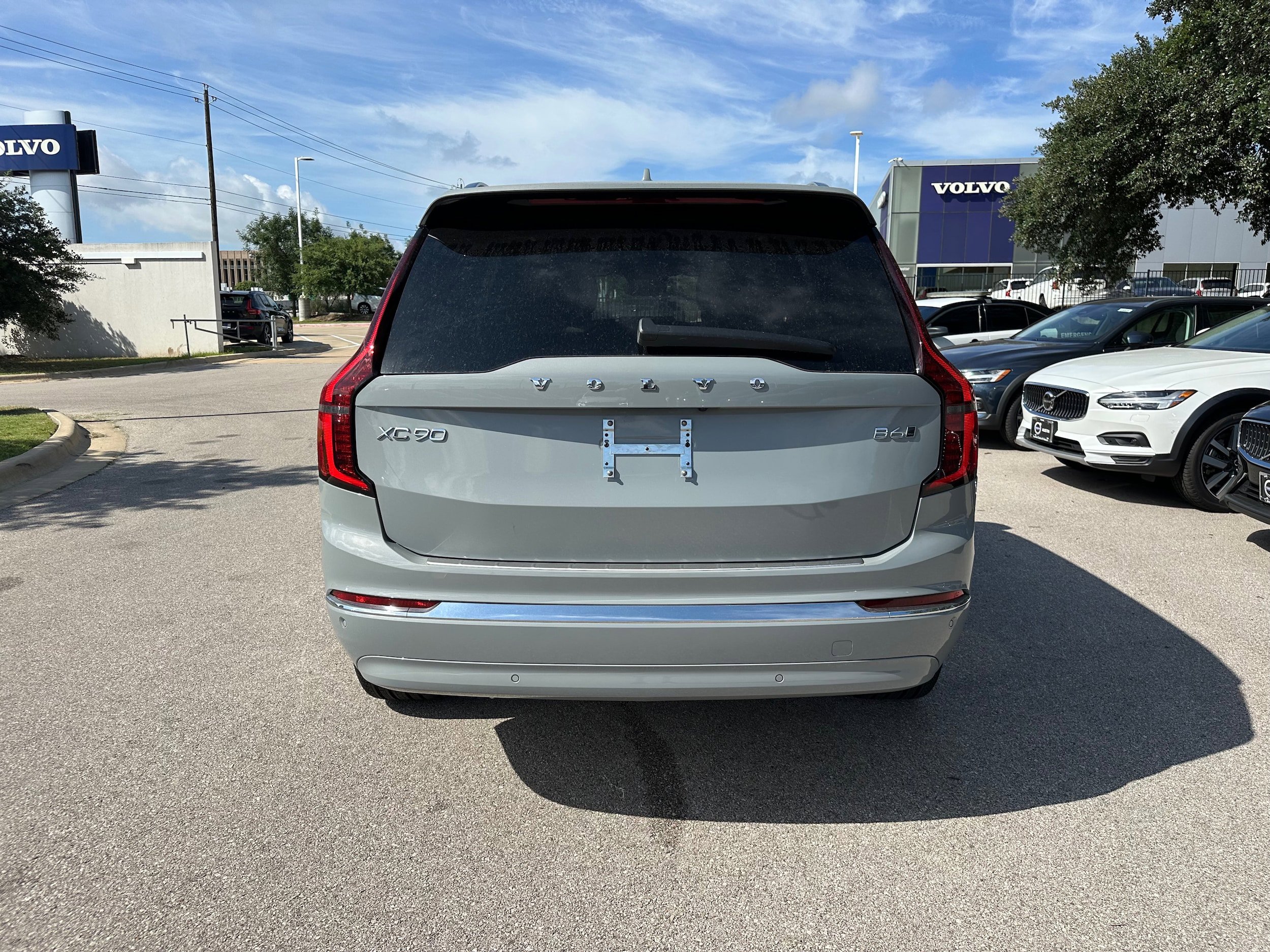 Used 2026 Volvo XC90 B6 Plus w/ Protection Package Premier AWD/4WD image 5