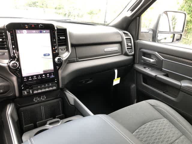 New 2026 RAM 3500 Big Horn AWD/4WD image 12