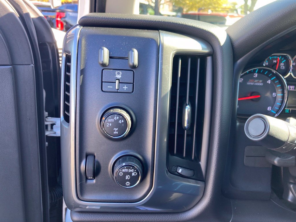 Used 2015 Chevrolet Silverado 1500 LT w/ All Star Edition AWD/4WD image 20