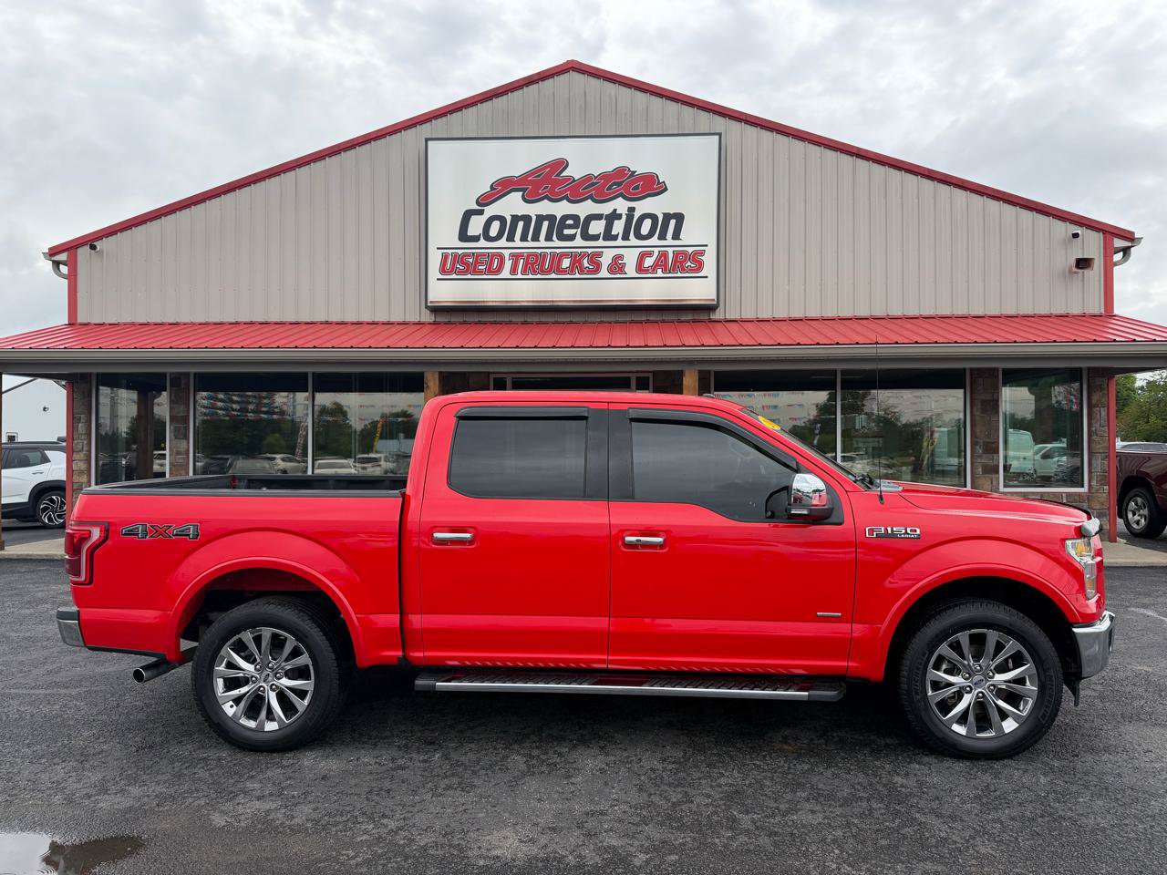 Used 2017 Ford F150 Lariat AWD/4WD image 3