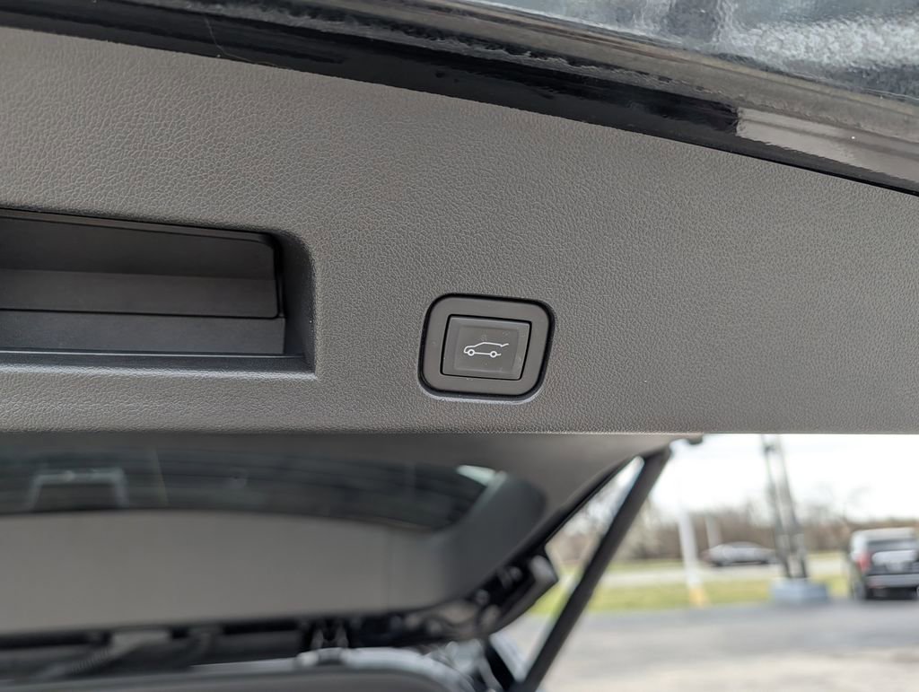 Used 2024 Chevrolet Traverse Z71 w/ Enhanced Driving Package image 29