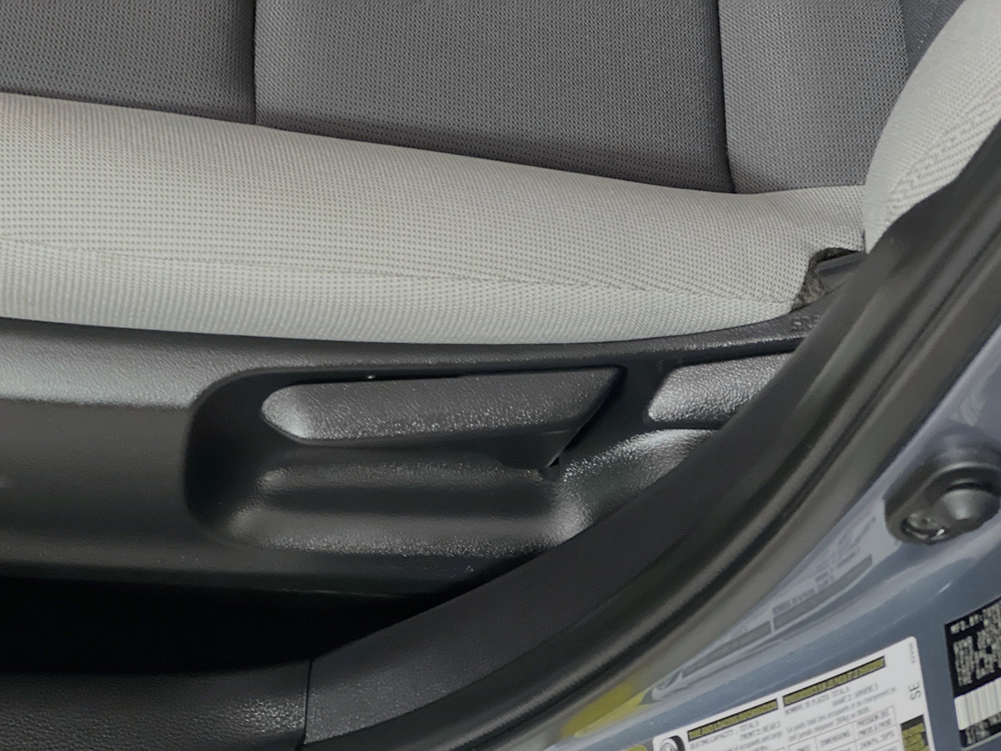 Used 2025 Toyota Corolla LE image 16