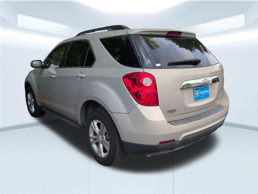 Used 2011 Chevrolet Equinox LT w/ Driver Convenience Package image 2