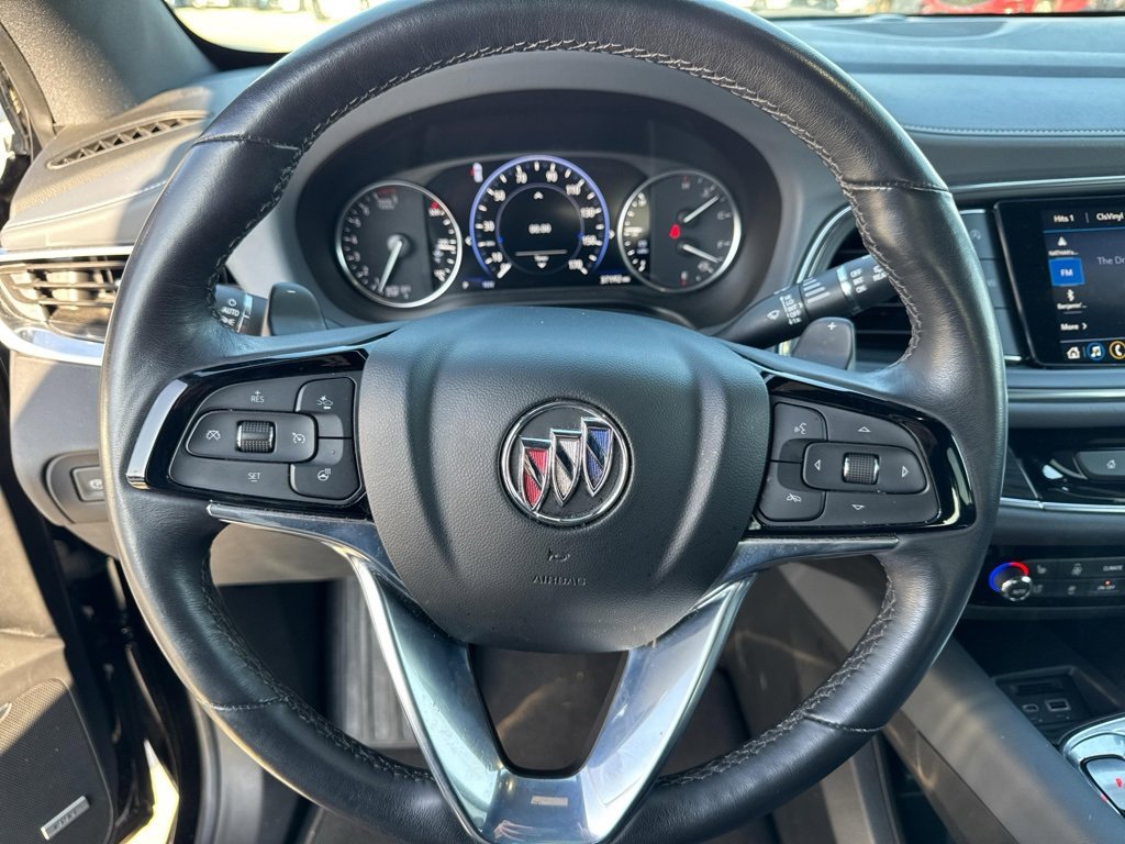 Used 2024 Buick Enclave Premium image 3
