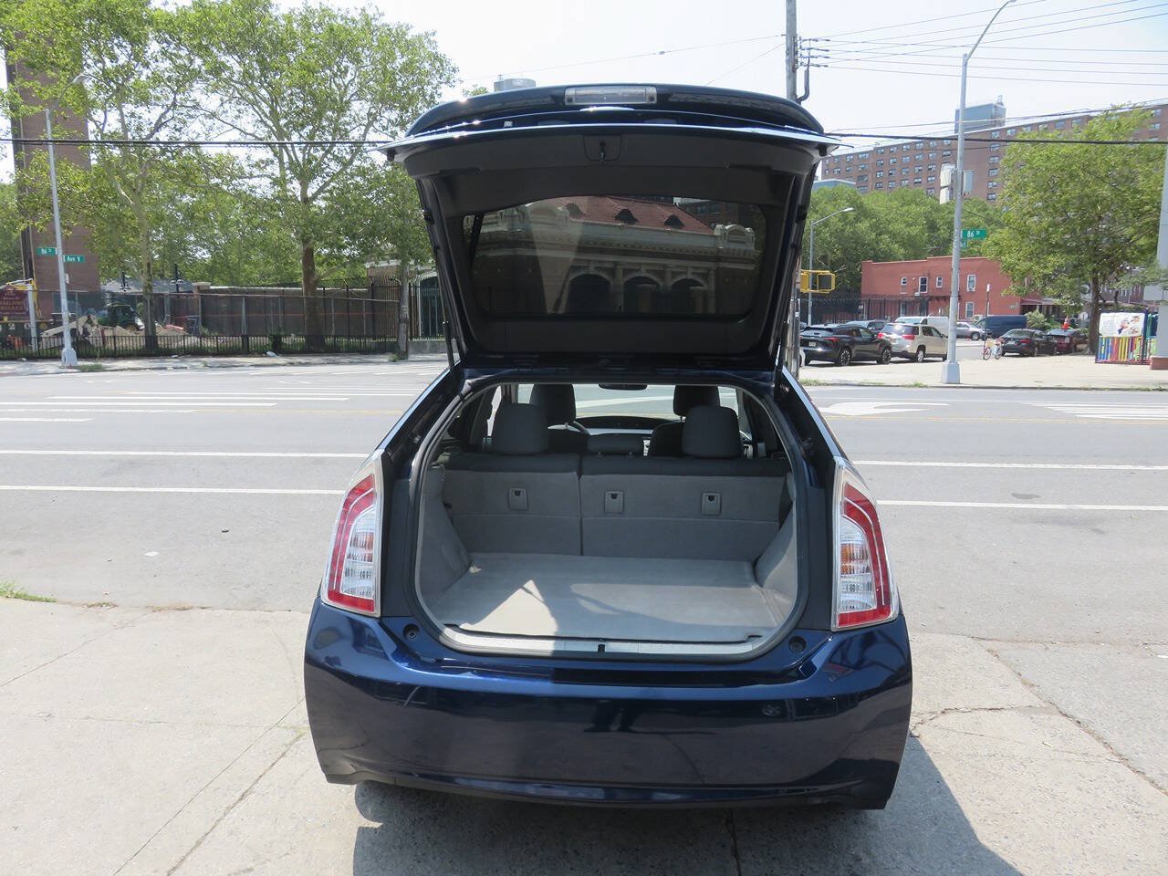 Used 2013 Toyota Prius Three FWD image 25