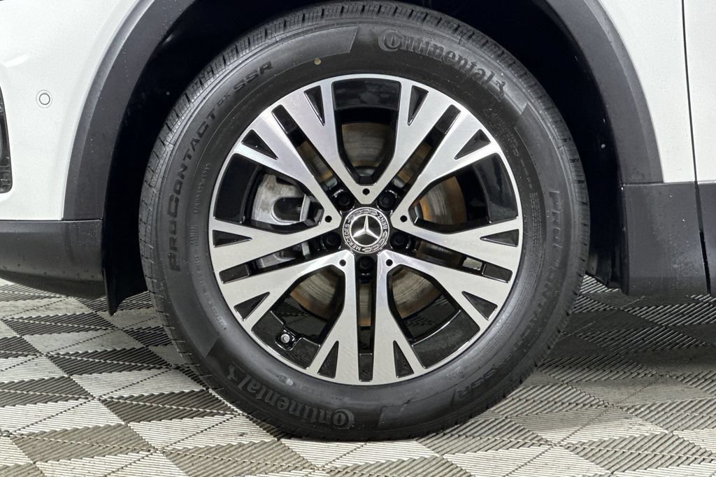 Certified 2026 Mercedes-Benz GLB 250 4MATIC image 33