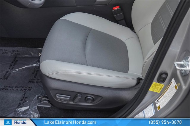 Used 2020 Toyota RAV4 Limited image 16