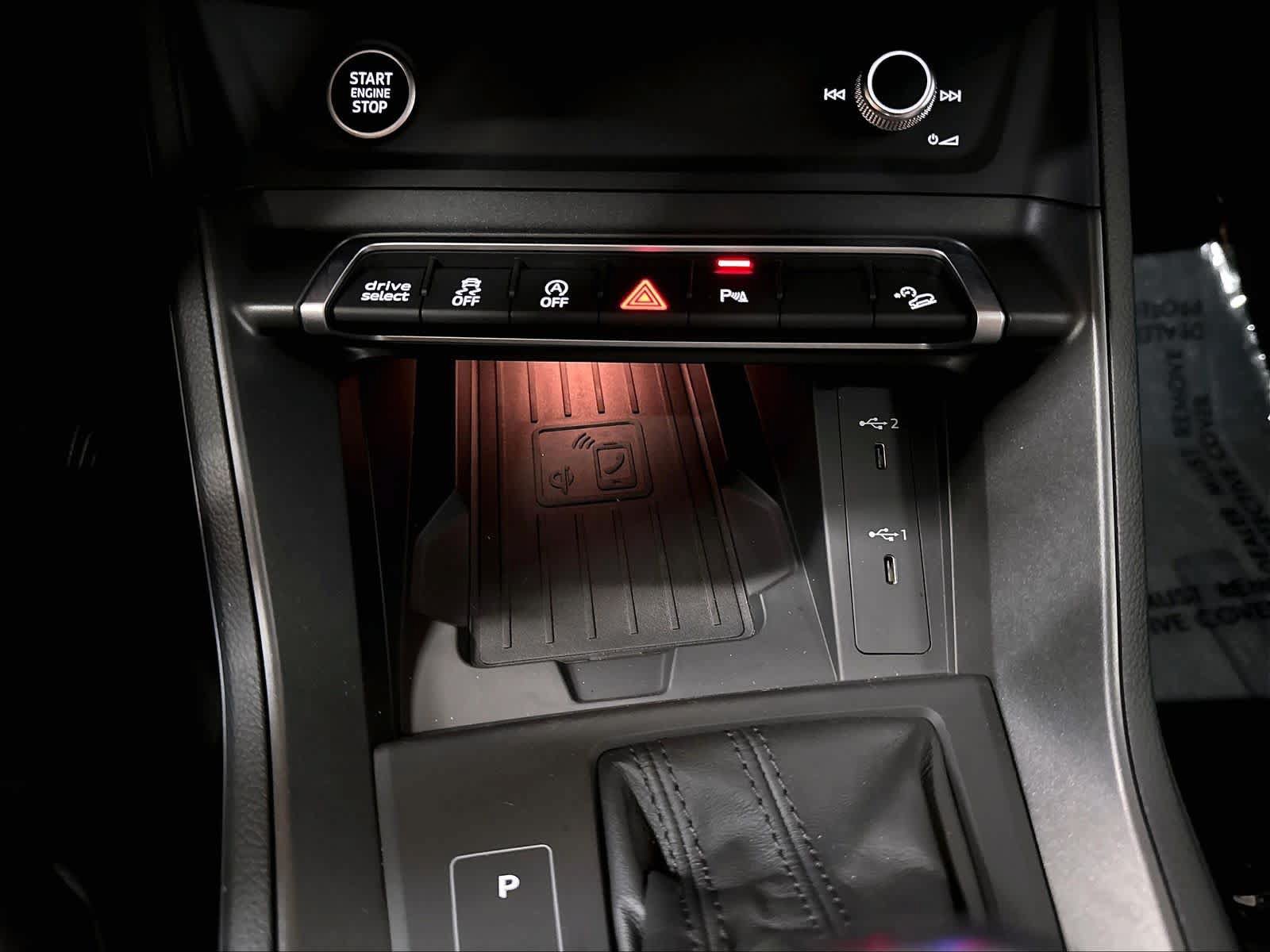 Used 2024 Audi Q3 2.0T Premium Plus AWD/4WD image 34