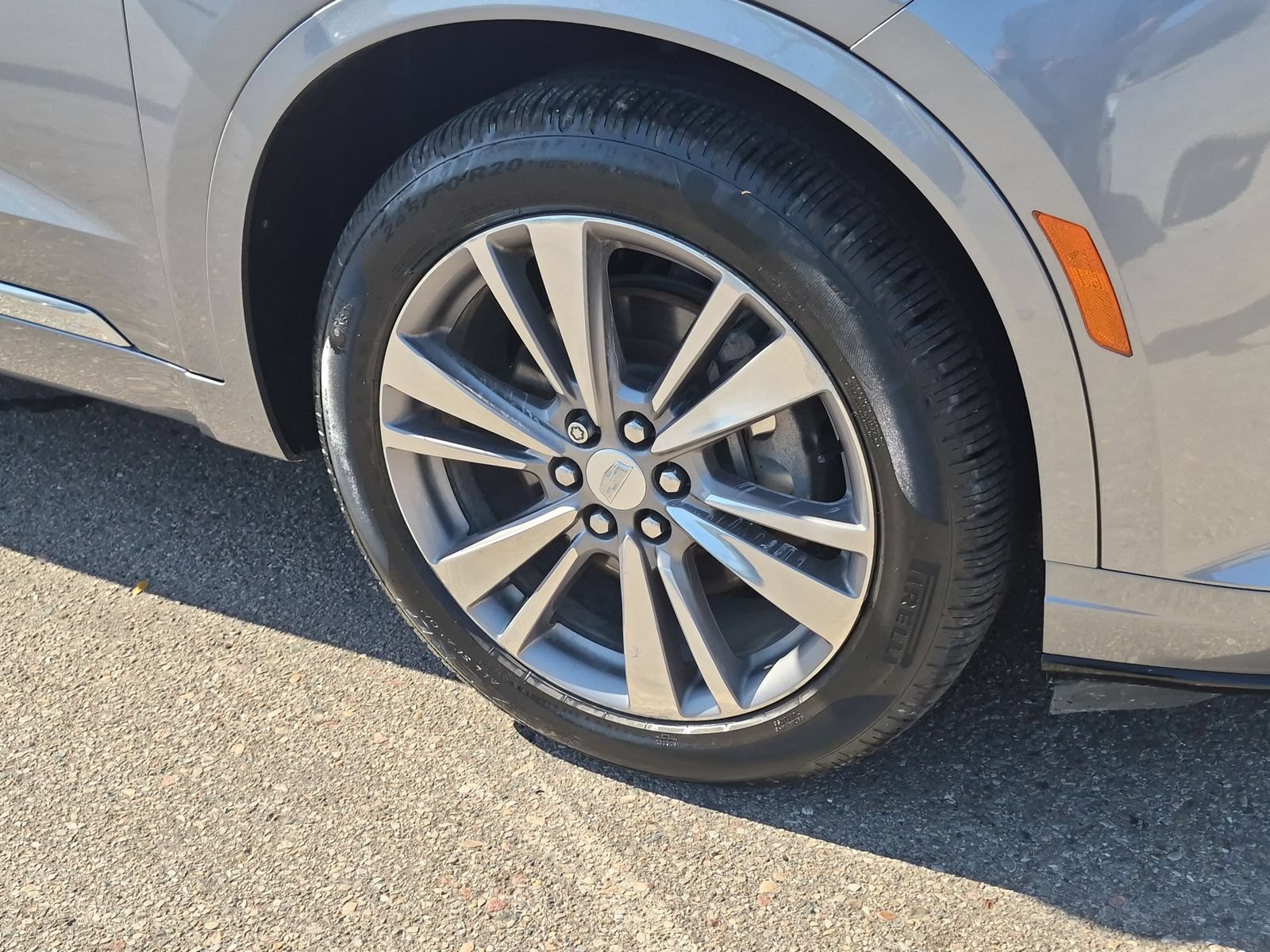 Used 2020 Cadillac XT6 Premium Luxury AWD/4WD image 15