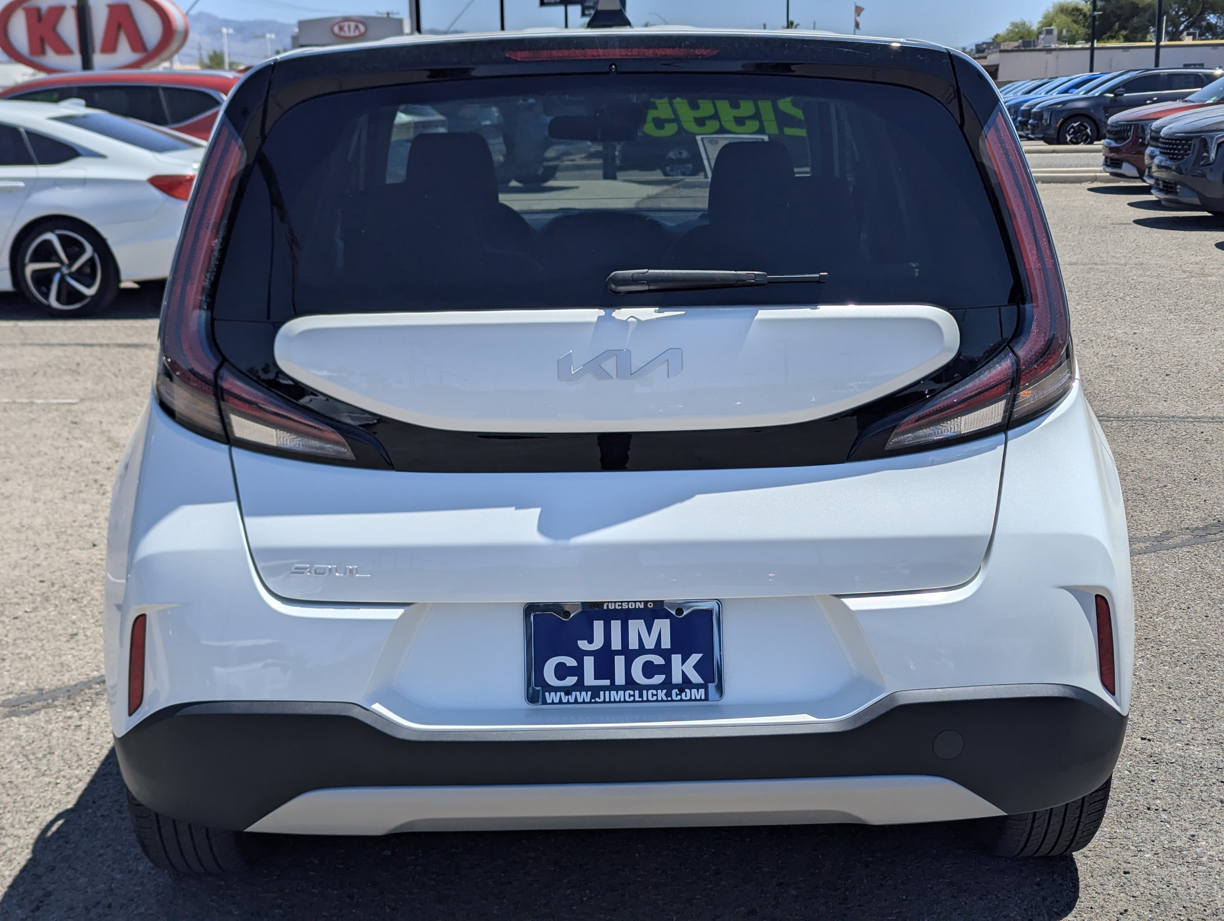 Certified 2023 Kia Soul LX w/ LX Technology Package FWD image 3