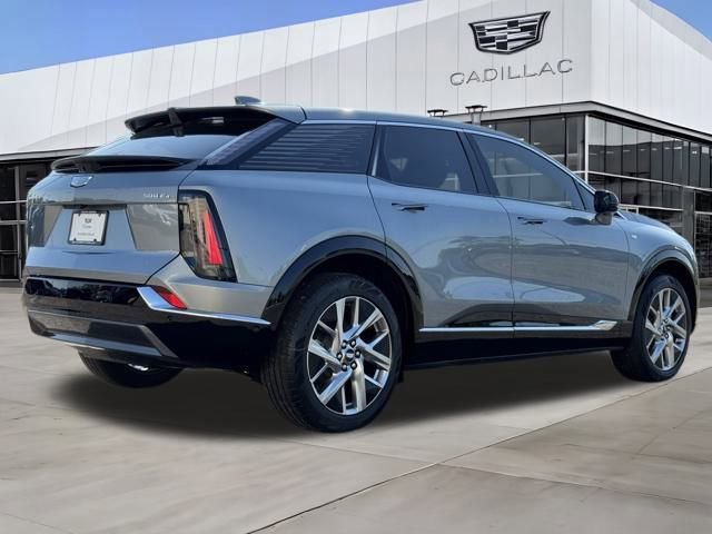 New 2025 Cadillac Optiq Luxury 1 image 7