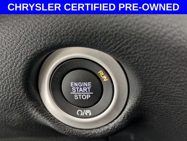Certified 2026 Chrysler Pacifica Select FWD image 23