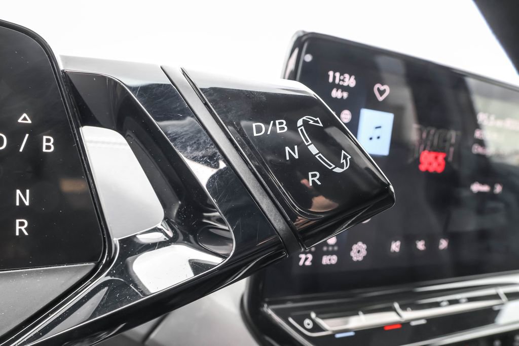 Used 2023 Volkswagen ID.4 Pro S image 29