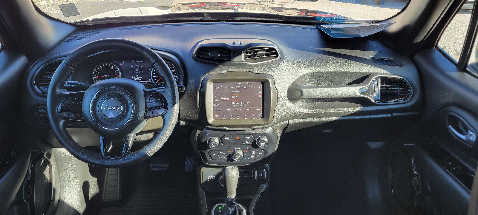 Used 2022 Jeep Renegade Altitude w/ Convenience Group image 4