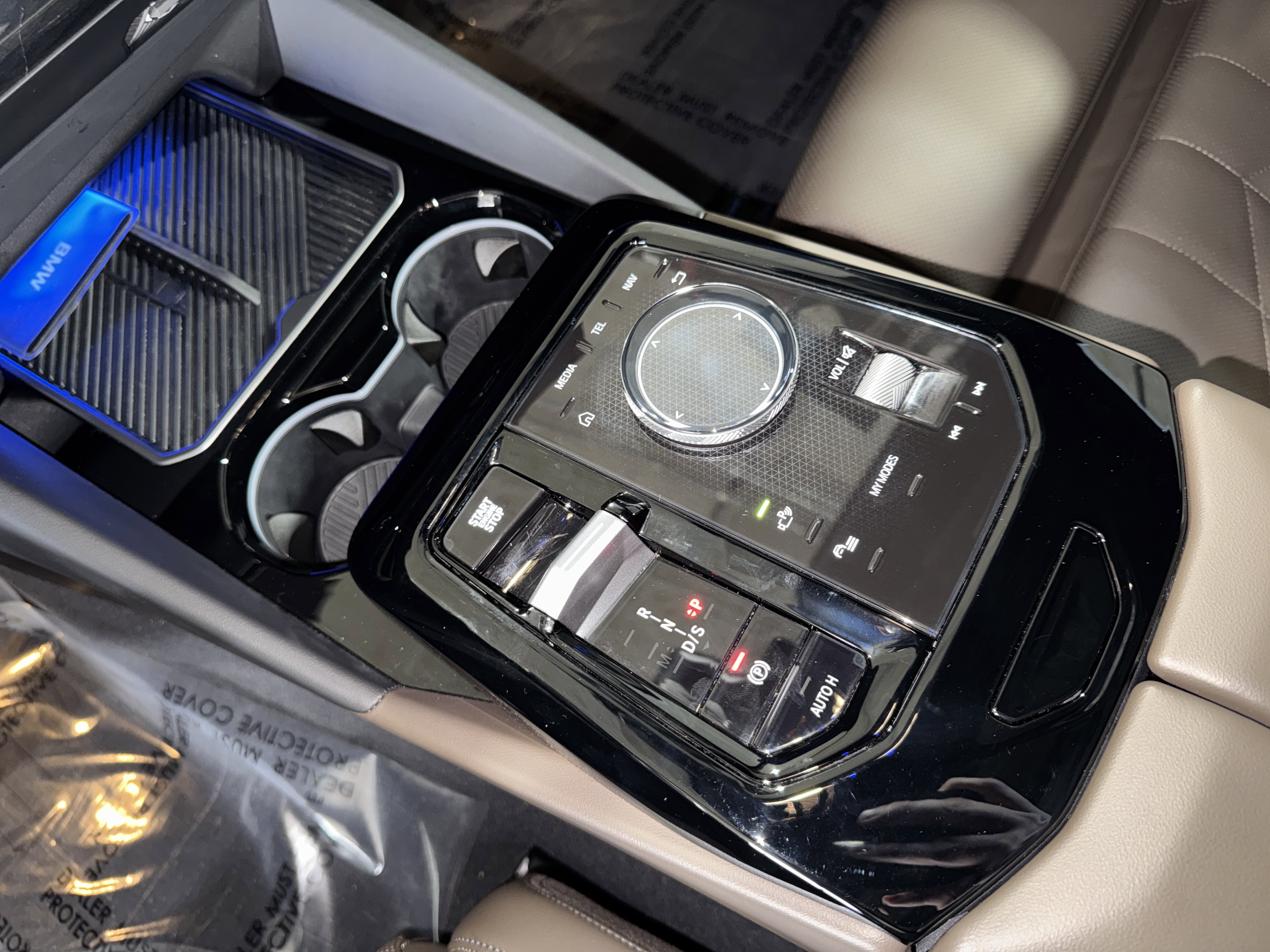 Certified 2025 BMW 530i image 28