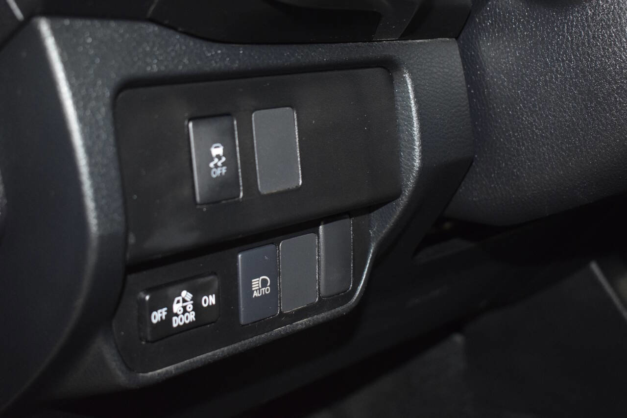 Used 2020 Toyota Tacoma SR5 image 36