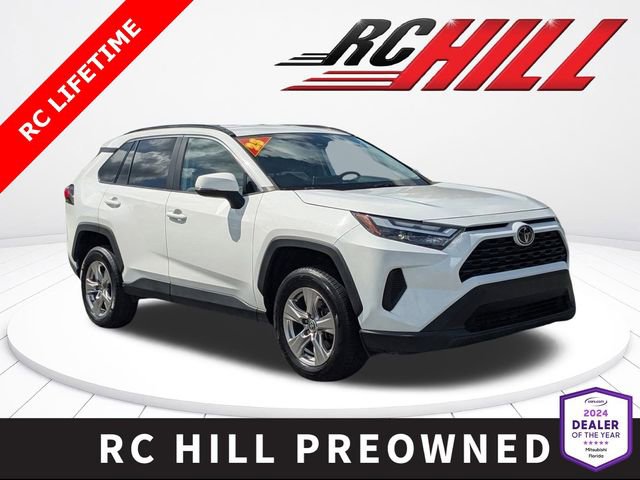 Used 2023 Toyota RAV4 XLE image 1