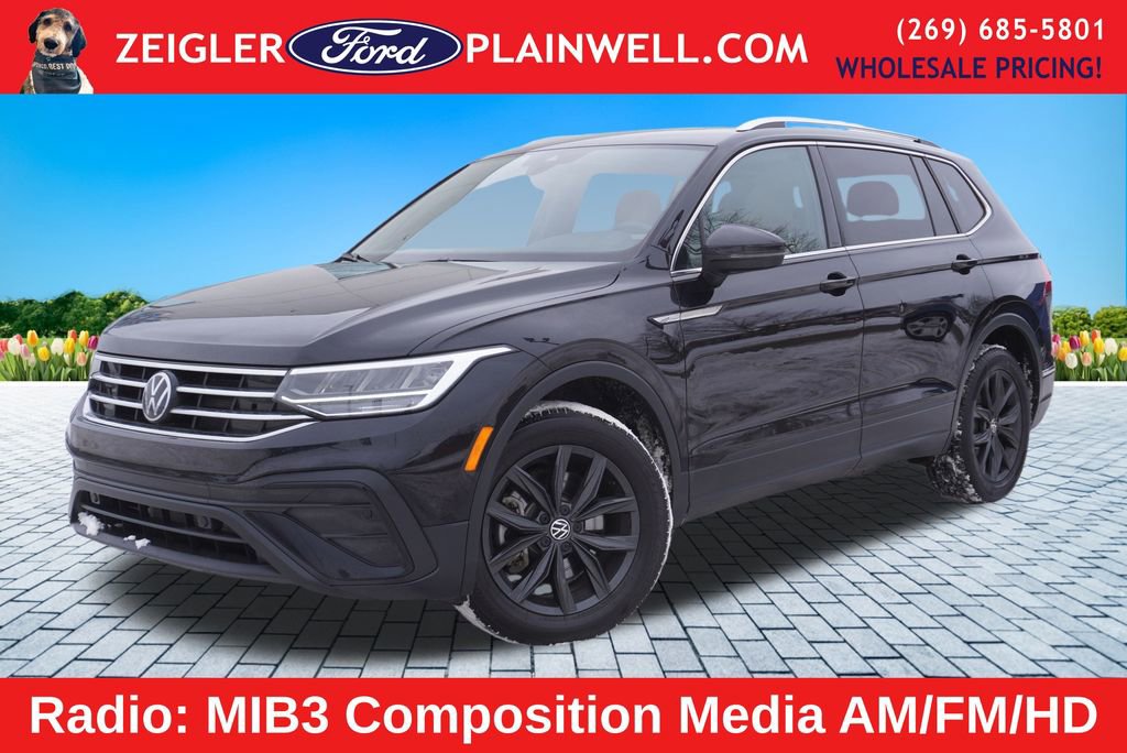 Used 2024 Volkswagen Tiguan SE image 1