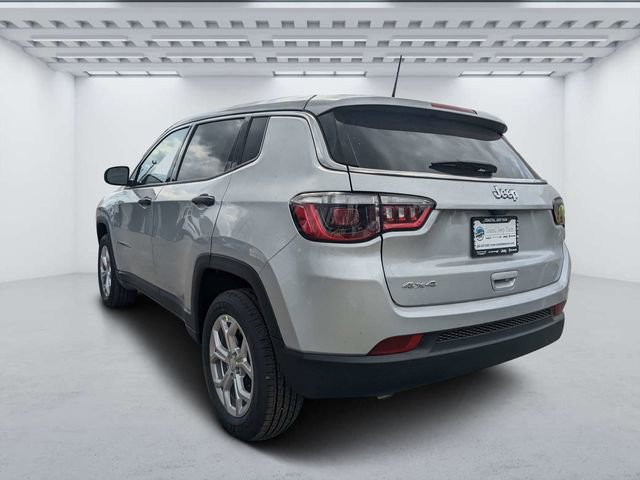 New 2024 Jeep Compass Sport image 5