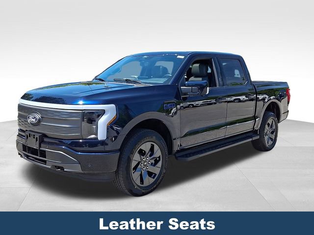 Used 2025 Ford F150 Lightning Lariat AWD/4WD image 4