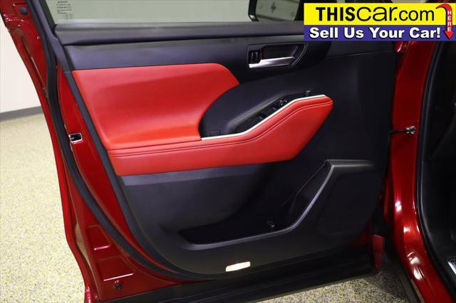 Used 2023 Toyota Highlander XSE image 26