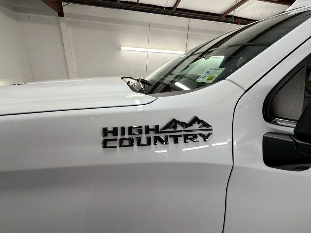 Used 2026 Chevrolet Silverado 1500 High Country w/ Technology Package image 33
