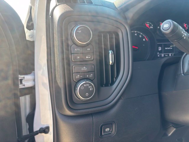 New 2026 Chevrolet Silverado 1500 Custom w/ Turbomax Blackout Package AWD/4WD image 19