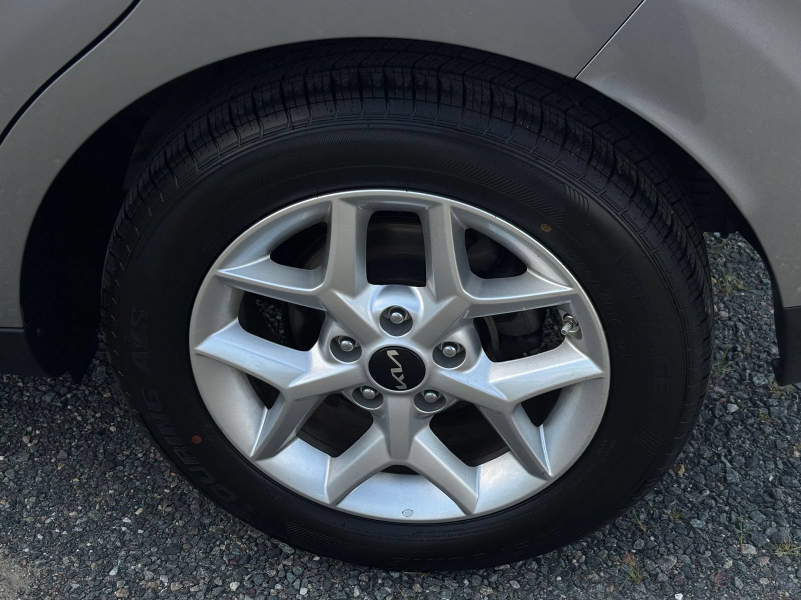 Used 2025 Kia Soul LX w/ LX Technology Package FWD image 20