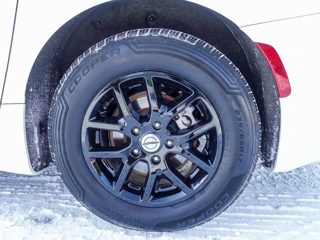 Used 2023 Chrysler Pacifica Touring-L image 12