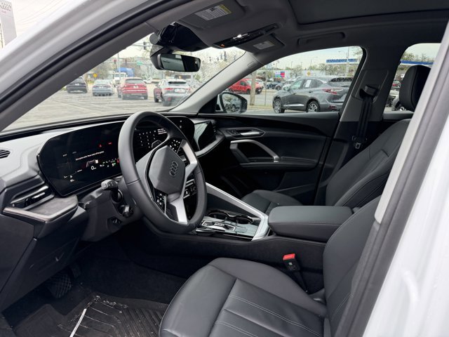 Used 2025 Audi Q5 Premium AWD/4WD image 5