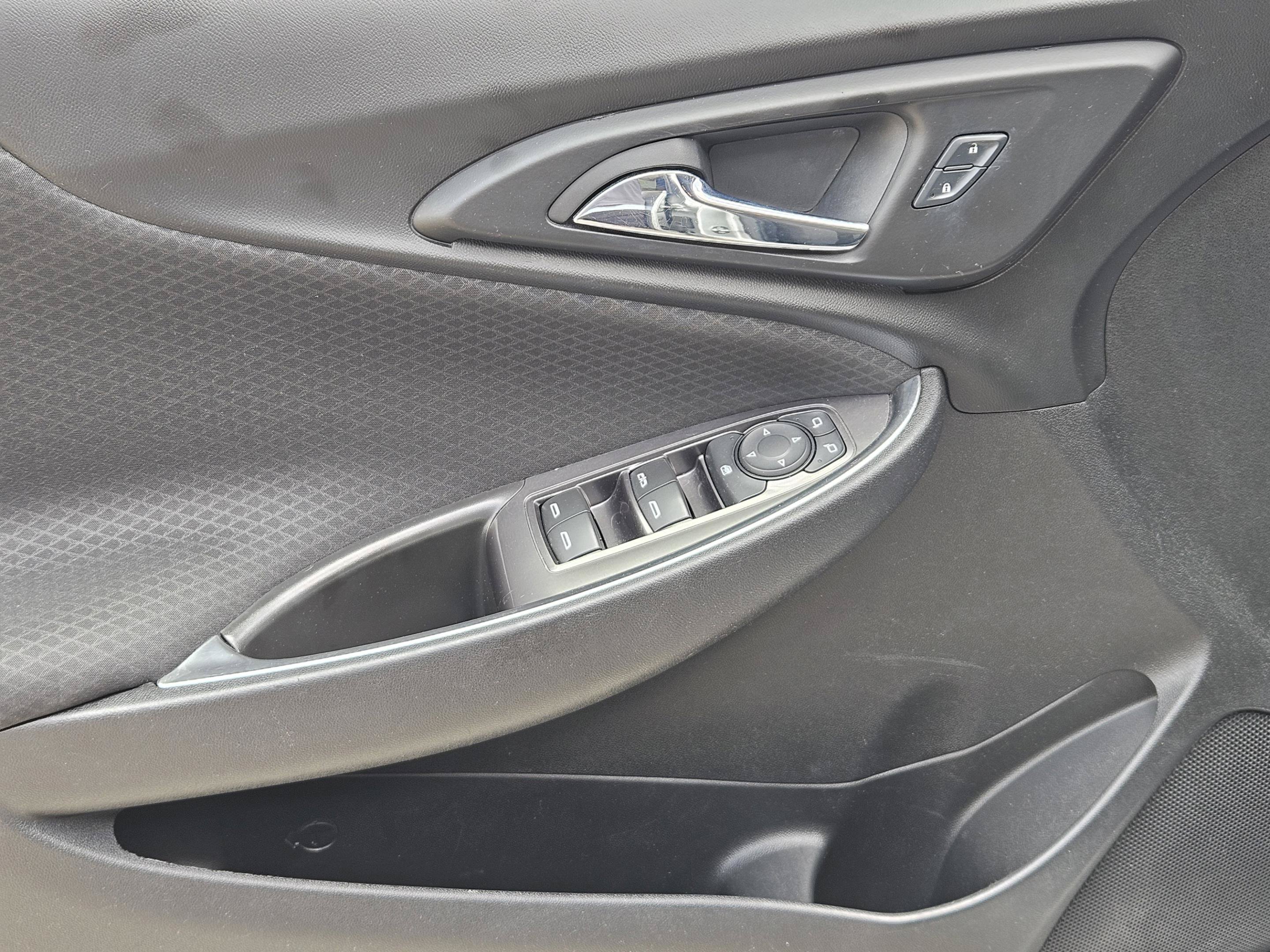 Used 2016 Chevrolet Malibu LT FWD image 21