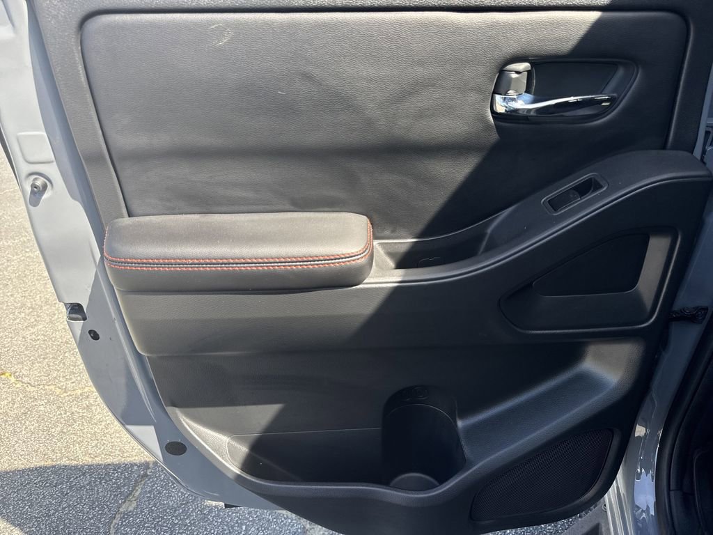 Used 2025 Nissan Frontier PRO-4X w/ Pro Convenience Package image 21