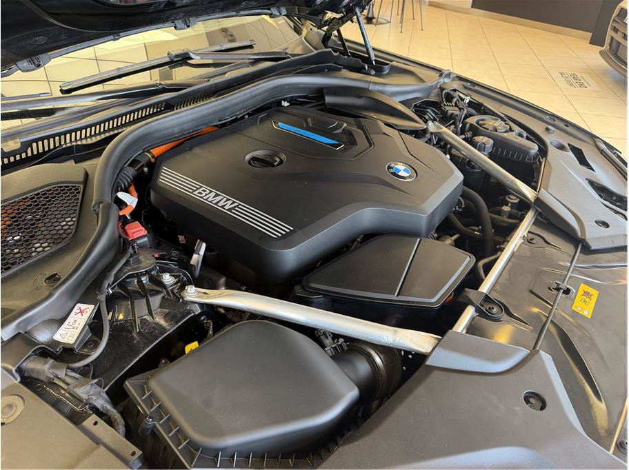 Used 2023 BMW 530e w/ M Sport Package RWD image 38