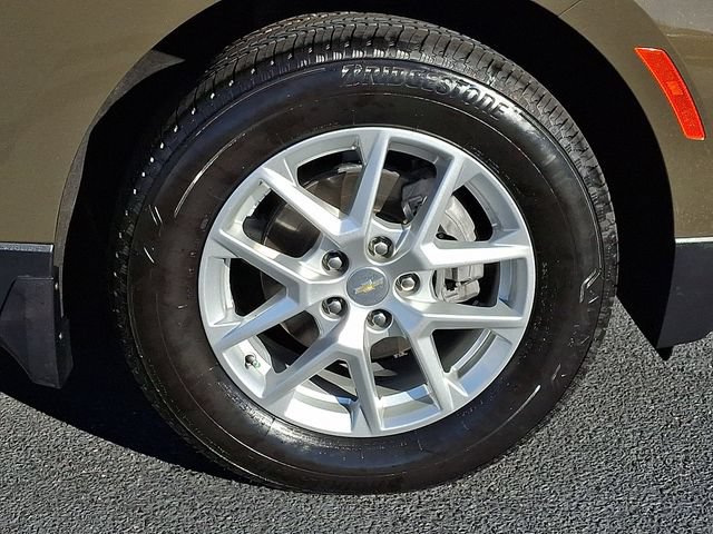 Used 2023 Chevrolet Equinox LT AWD/4WD image 11