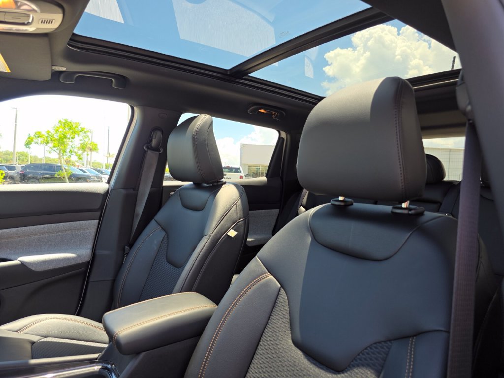 New 2026 Jeep Compass Latitude AWD/4WD image 26