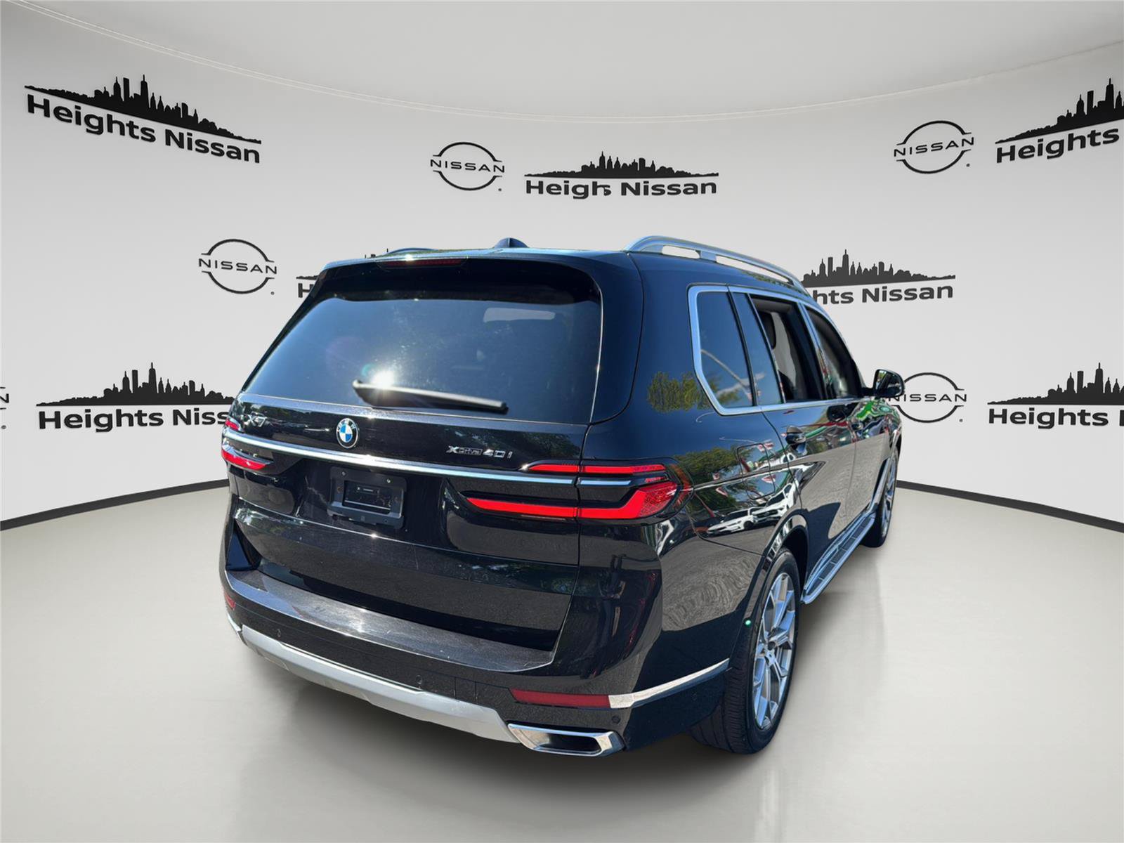 Used 2025 BMW X7 xDrive40i AWD/4WD image 7