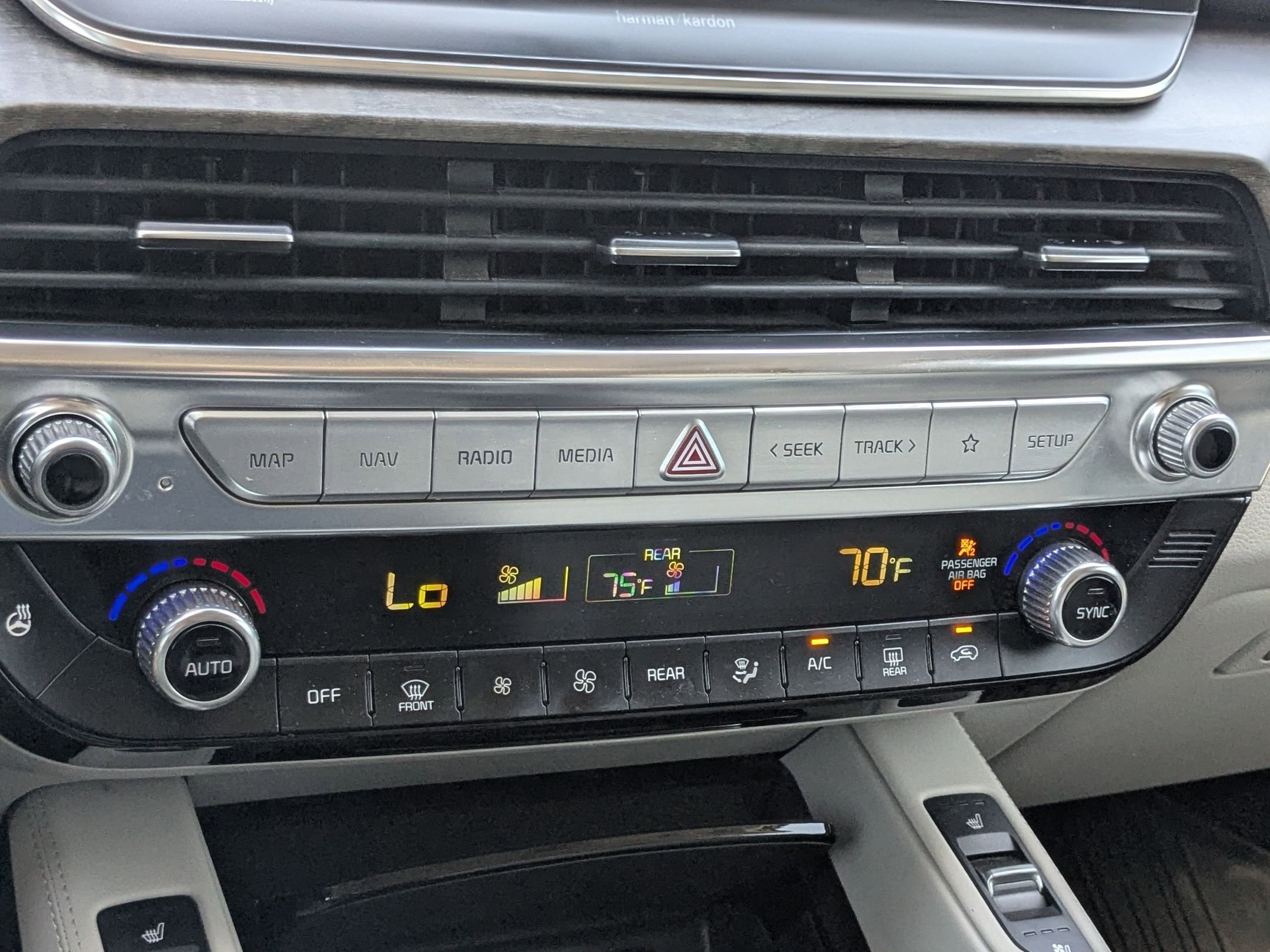 Used 2021 Kia Telluride SX w/ SX Prestige Package image 18