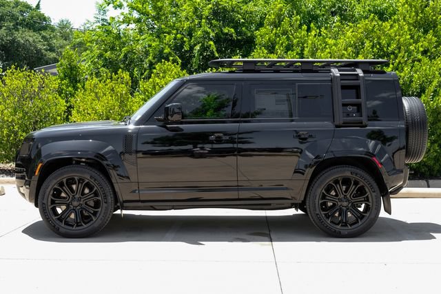 New 2026 Land Rover Defender 110 OCTA AWD/4WD image 12