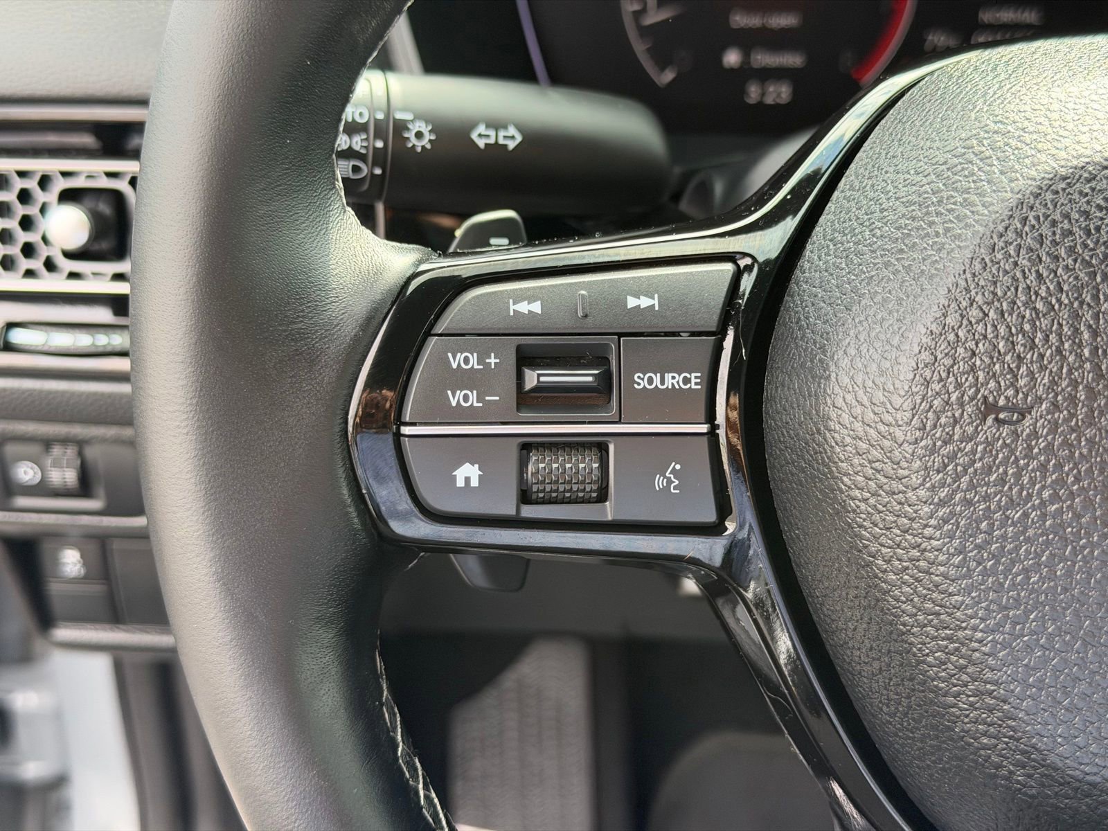 Used 2025 Honda Civic Sport image 18