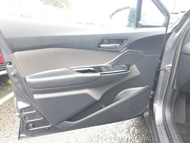 Used 2022 Toyota C-HR Limited image 8